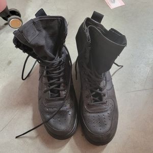 Nike SF Air Force 1 High in black